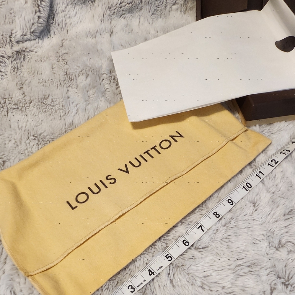 LV Authentic Box - Picture 6 of 15